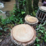 tambores na cachoeira